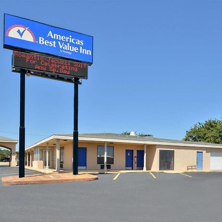 Americas Best Value Inn Lubbock East Екстер'єр фото