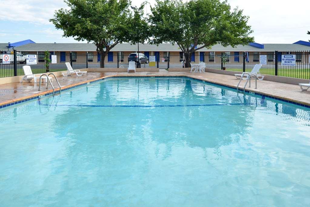 Americas Best Value Inn Lubbock East Зручності фото