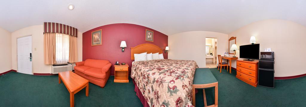 Americas Best Value Inn Lubbock East Екстер'єр фото