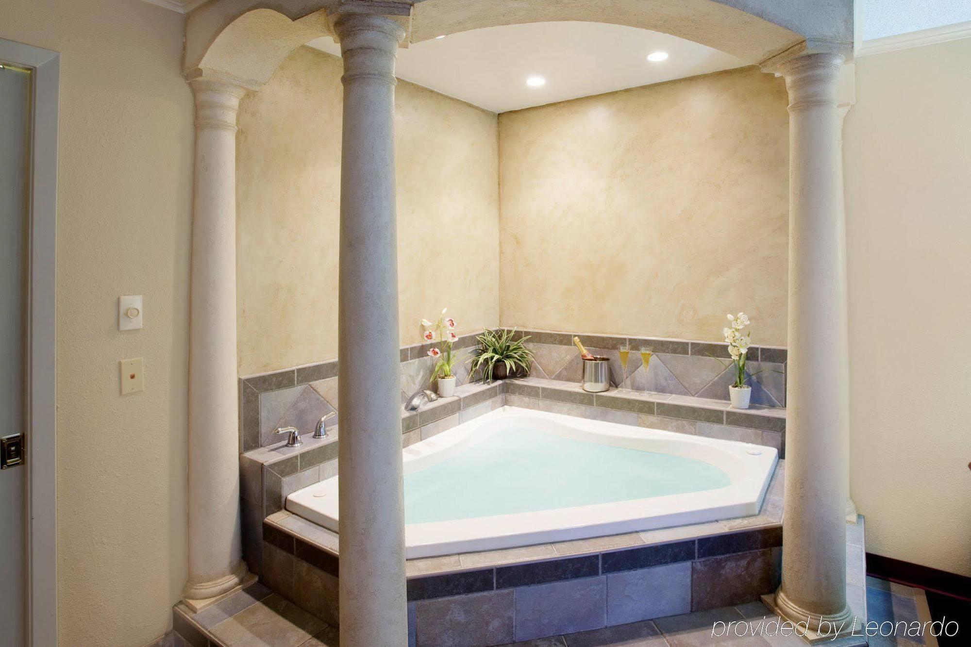 Americas Best Value Inn Lubbock East Зручності фото